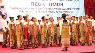 Paduan Suara SMAK Trinitas Nenotun [Lagu " Kitalah Indonesia" & *Sungguh Alangkah Baik*]