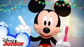 Brush to the Beat for the Holidays  | Music Video | Mickey's Holiday Party | Disney Junior