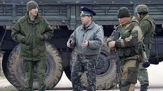 Tenso encuentro entre pilotos ucranianos y las fuerzas que han tomado la base aérea de Belbek