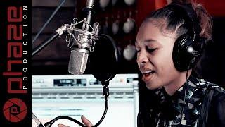 STUDIO LIVE SESSIONS - S03E19 - MEARII CAMELIA U - FLASHLIGHT