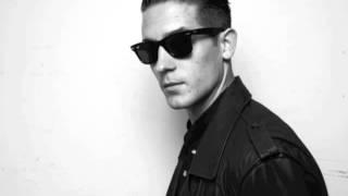 Runaround Sue G-Eazy ft. Greg Banks