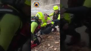 Wild Moment Stranded Drivers Are Saved From Deadly Floods in Valencia