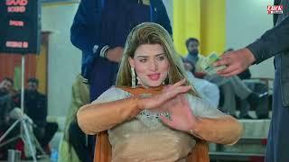 Beimaan Piya Re | Urwa Khan | Bollywood Dance Performance 2024 | Click Studio