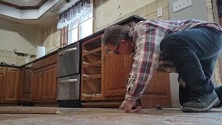 how to remove base cabinet