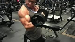 _SLOW-MO_ Paige Sandgren PUMPING her biceps _SLOW-