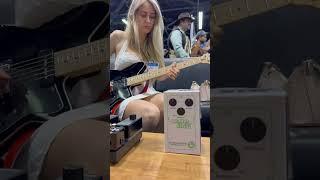 Mimisounds demos the new EHX Lizard Queen at NAMM 2023!