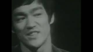 Bruce lee Empty your mind be Formless Shapeless like a water @GROWMIND Subscribe now