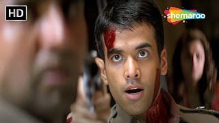 Tusshar Kapoor Action | Akshay Kumar | Amitabh Bachchan | Khakee | Movies in Parts - 3