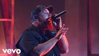 Luke Combs - Ain't No Love in Oklahoma (Live from the 58th Annual CMA Awards)