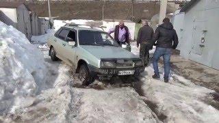 Как правильно вытащить автомобиль из снега