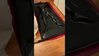 Vacuum bed with remote control