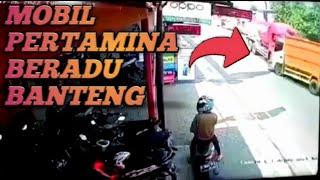 ADU BANTENG !! DETIK-DETIK TRUK PERTAMINA BERADU BANTENG