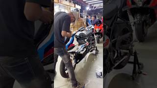 Bmw s1000rr Exhaust change  #bmw #exhaust