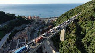 Cantieri Autostrade, Genova paralizzata: il serpentone in A26 visto dall'alto