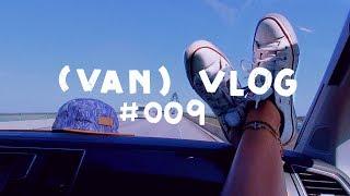 (VAN) VLOG 009 | PAINTING, TALKING & COOPER PLAYING AT THE BEACH