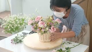 Florist Vlog #3 /  Relaxing by Doing a Basket Flower Arrangement