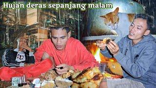 HUJAN DERAS SEPANJANG MALAM DI PONDOK IMPIAN || Menikmati suasana dan makan DURIAN GORENG Bersama⁉️