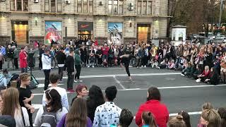 Kiev Break Dance Breakdancing Kyiv Street Dancing In Khreshchatyk Хрещатик Ukraine October 2019