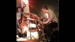 Trioplus, Bass - Drums solo -iPhone video