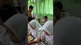 Siswi SMA ini salting ketemu sama mas wapres. Masih banyak kah yang belum dapat makan gratis?