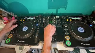 DJ TUTORIAL TAKE A HOT CUE OR A LOOP AND MAKE IT YOUR OWN
