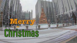 Pittsburgh Live   Snow Walk - Downtown - Christmas Day  PA / USA (December 25, 2020)