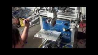 How to amend the screen printer from cuved working table to flat working table