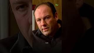 Jeyms Gandolfini  aktyorlarga pul berganmi?