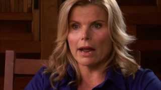 Running From Crazy: Official Trailer (Mariel Hemingway and Barbara Kopple)