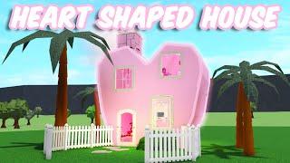 Turning a HEART into a HOUSE in Bloxburg...