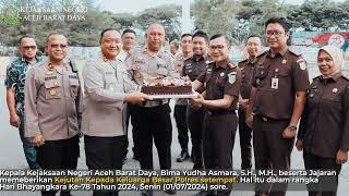 Kajari Aceh Barat Daya Beri Kejutan untuk Kapolres dihari Bhayangkara Ke 78 Tahun 2024