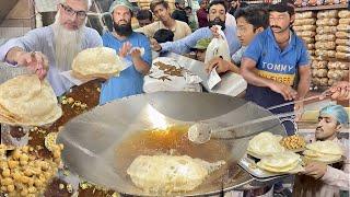 BEST HALWA PURI Of SARGODHA | 67 Years old Moti Choor Halwa Poori Desi Nashta | PAKISTAN STREET FOOD