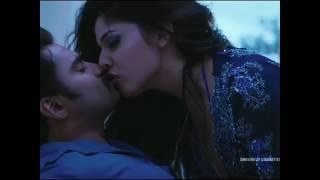 Sexy video of bollywood actress.sizzling video!!