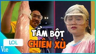 Lâm Vỹ Dạ khù khờ bị tẩm bột toàn thây, ông chú Tiến Luật nhanh tay nhanh trí | 7 Nụ Cười Xuân