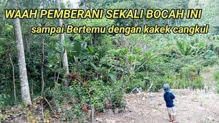 HANYA SAYA YG BERANI WAWANCARAI ..... perkampungan makam tua //kakek cangkult