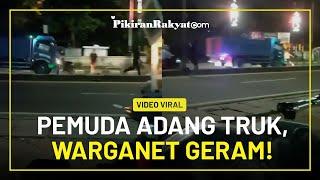 Video Viral! Detik-detik Sekelompok Pemuda Menerjang Truk di Tangerang, Warganet: Ga Usah Kasih Rem!