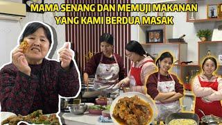 SISTER-IN-LAW LEARNS TO COOK INDONESIAN FOOD - MUM IS IMPRESSED AND ABSOLUTELY LOVES IT