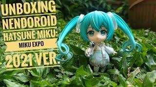 Unboxing Nendoroid Hatsune Miku: Miku Expo 2021 ver