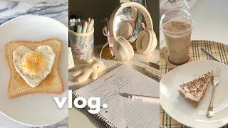 Study vlog studying at cafè, 6am morning routine, skincare, what i eat, aesthetic notes, ft. Fotor