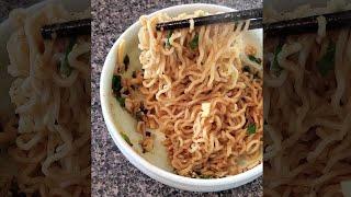 I MADE HOT OIL MAGGI INSTANT NOODLES