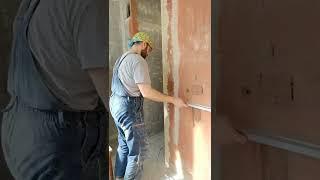 how to plaster a wall