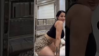 melek azad twerk