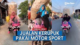 Sosok Lina, Wanita yang Jualan Kerupuk Naik Motor Sport di Demak, Dulunya Bekerja Sebagai Sekuriti