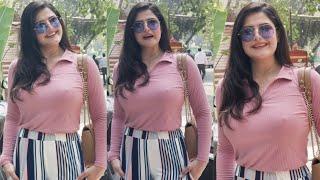 Zareen Khan Spotted At Outside Restaurant At Bandra️