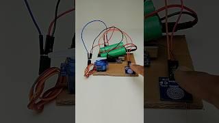 Control servo motor by touch sensor. Experiment Lab BD. #arduino