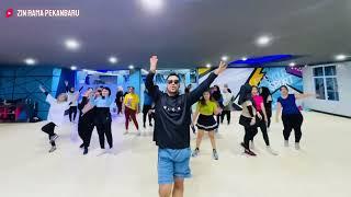 ADA BAYANGMU | MELINDA | DANGDUT - ZUMBA CHOREO BY #zinramapekanbaru