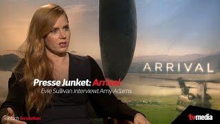 Evie Sullivan hautnah: ‚Arrival‘ | Amy Adams