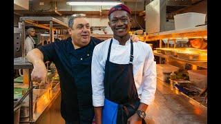 Abdul Koroma: From the camp of Chios to the kitchen of Christoforos Peskias