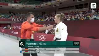 A shake and two slaps: German judoka 'awakened' in this way by the coach