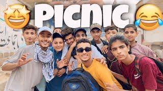 Dosto Ke Sath Picnic Bana Ne Gaye  || Travel in Buss